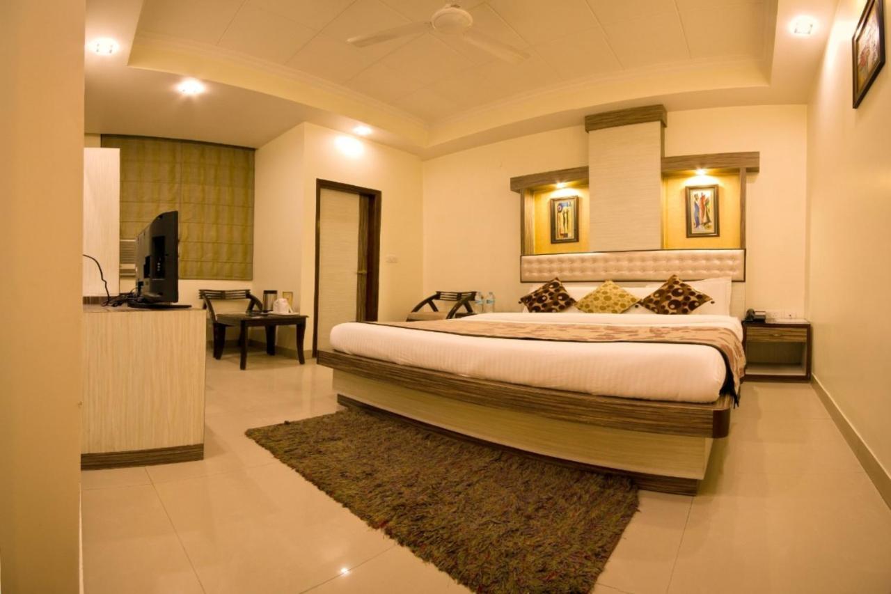 The Aster Karol Bagh Homely Atmosphere New Delhi Eksteriør billede