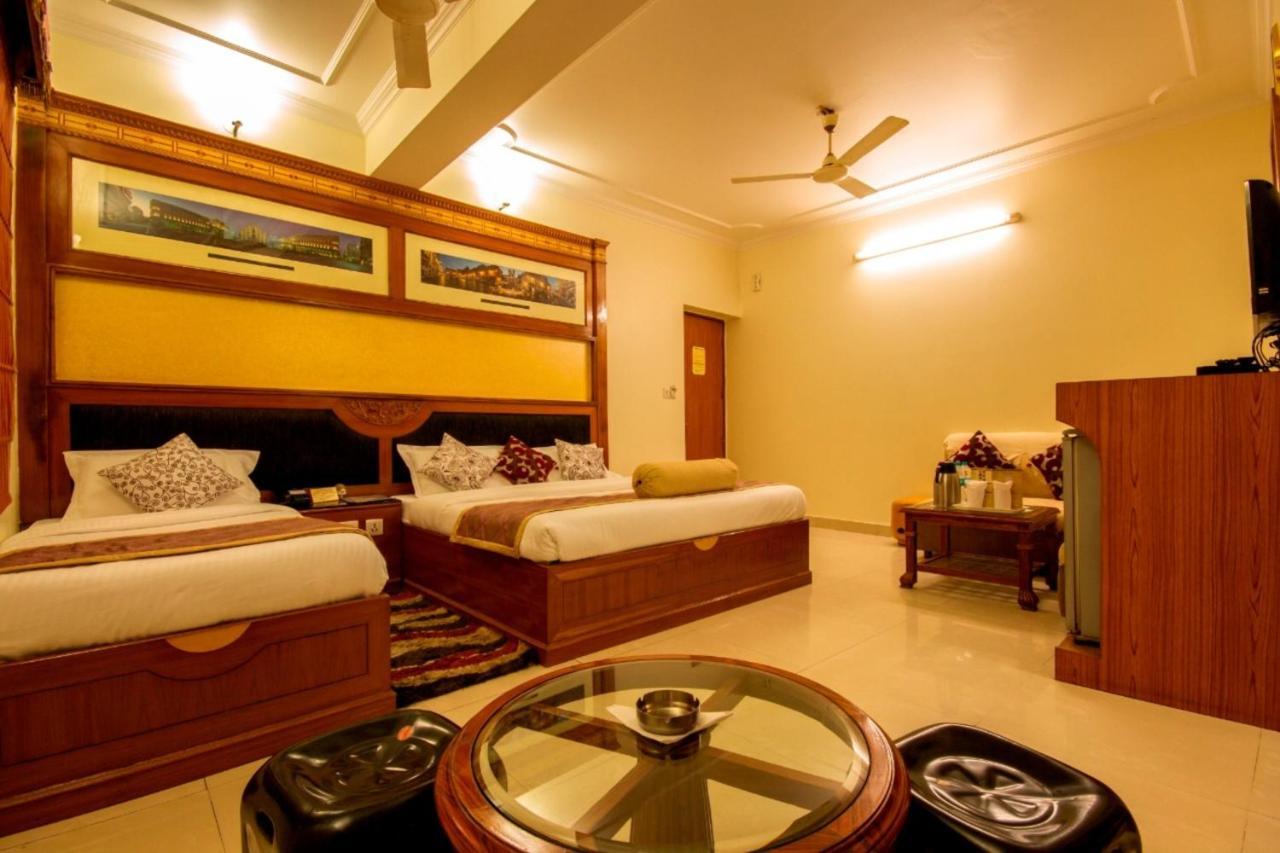 The Aster Karol Bagh Homely Atmosphere New Delhi Eksteriør billede