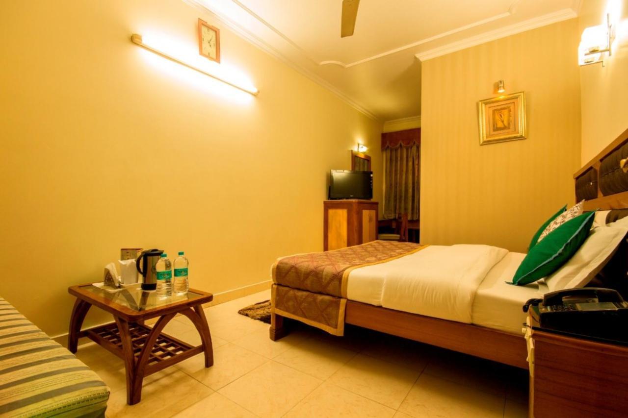 The Aster Karol Bagh Homely Atmosphere New Delhi Eksteriør billede