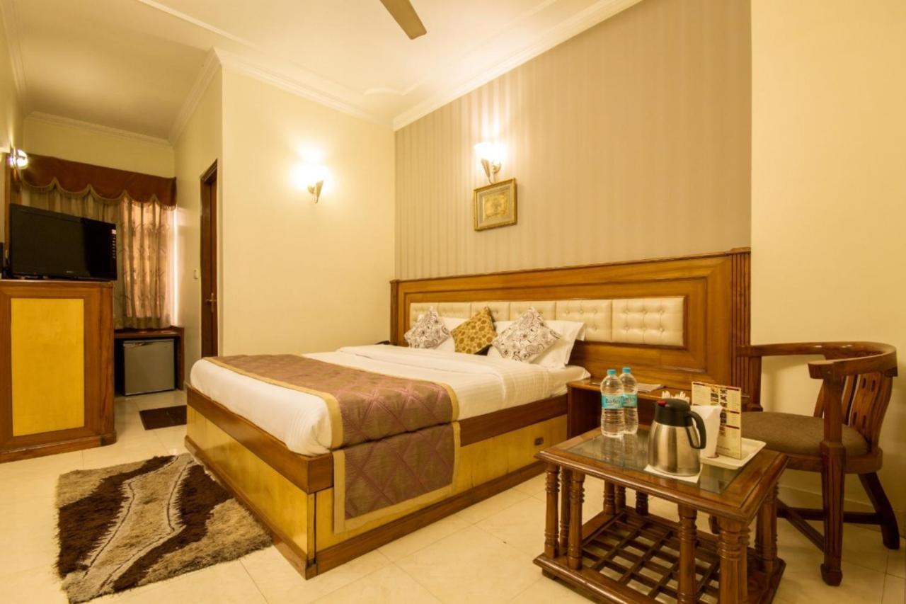 The Aster Karol Bagh Homely Atmosphere New Delhi Eksteriør billede