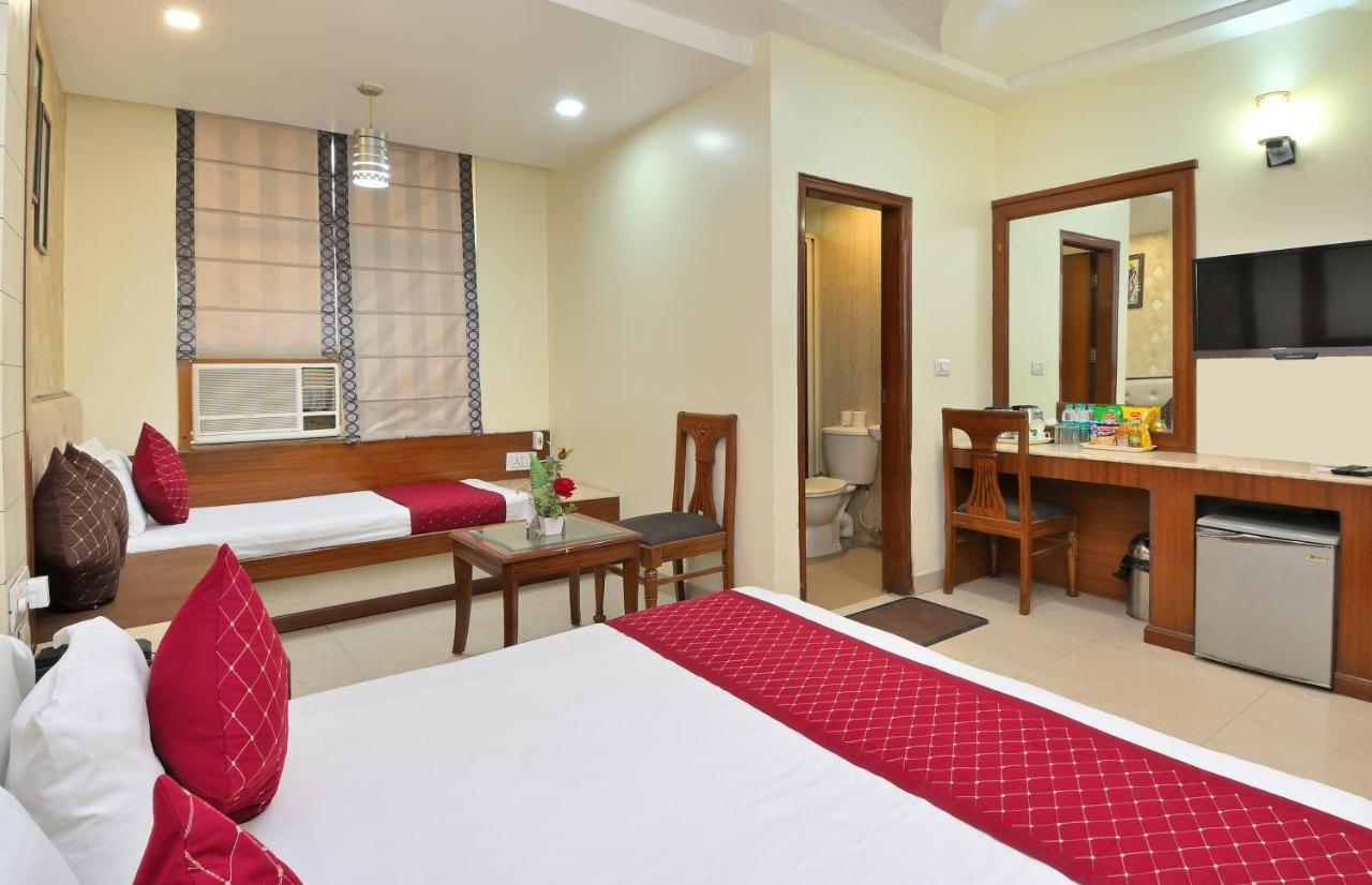 The Aster Karol Bagh Homely Atmosphere New Delhi Eksteriør billede